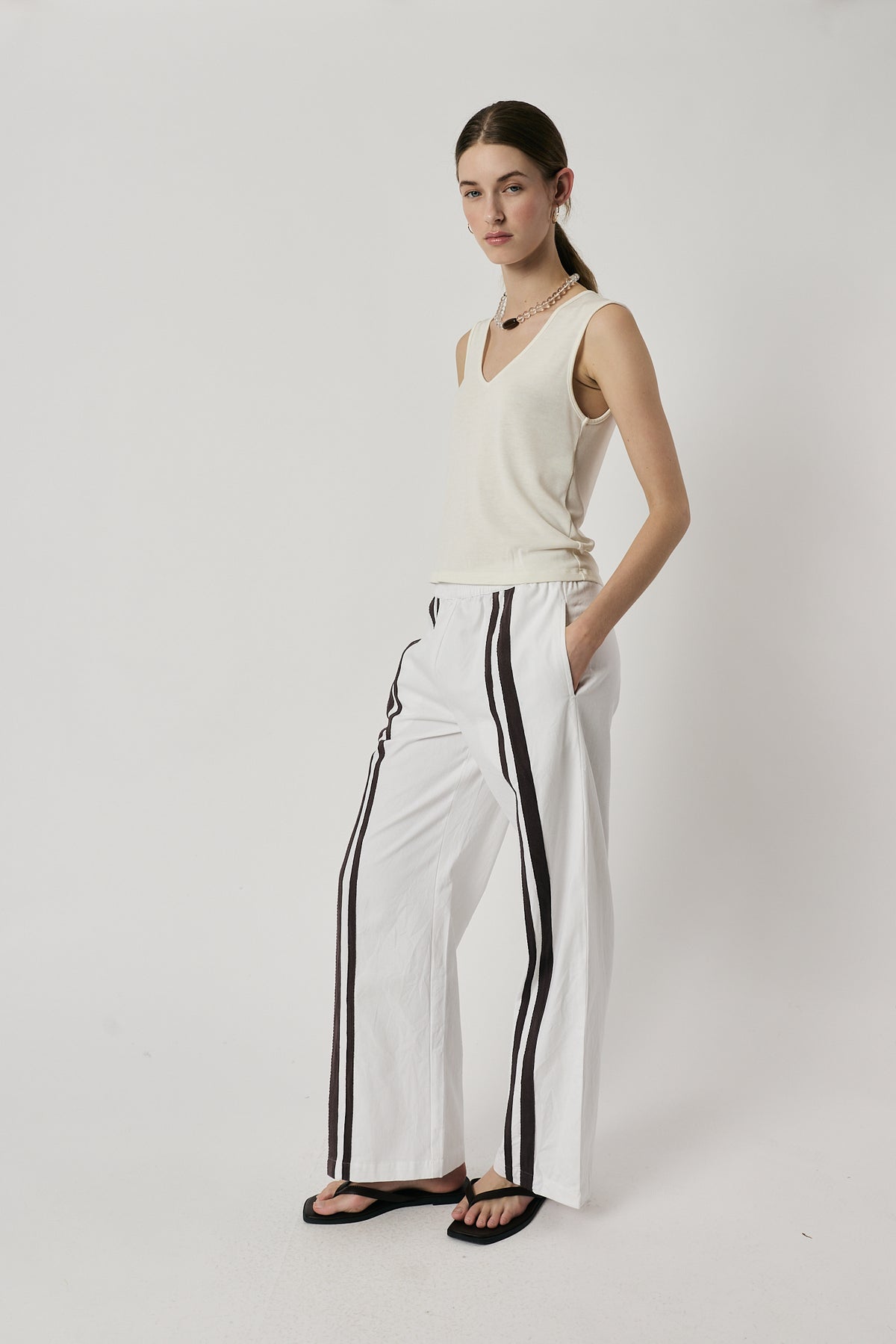 Giliann Adela Pant White