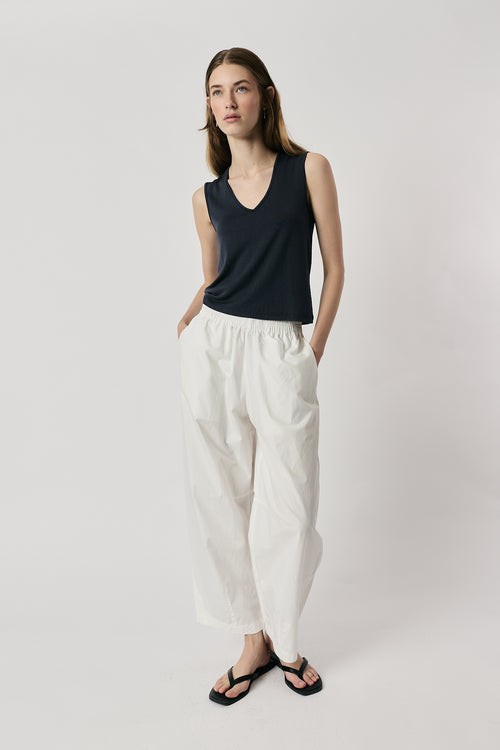 Giliann Agnes Pant White