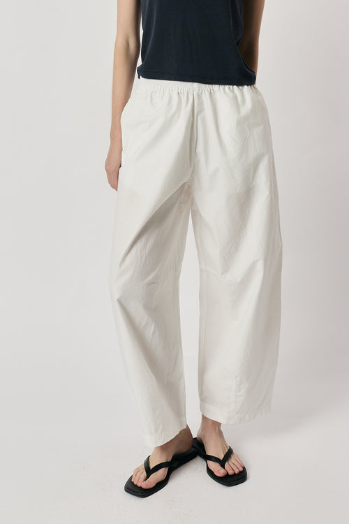 Giliann Agnes Pant White