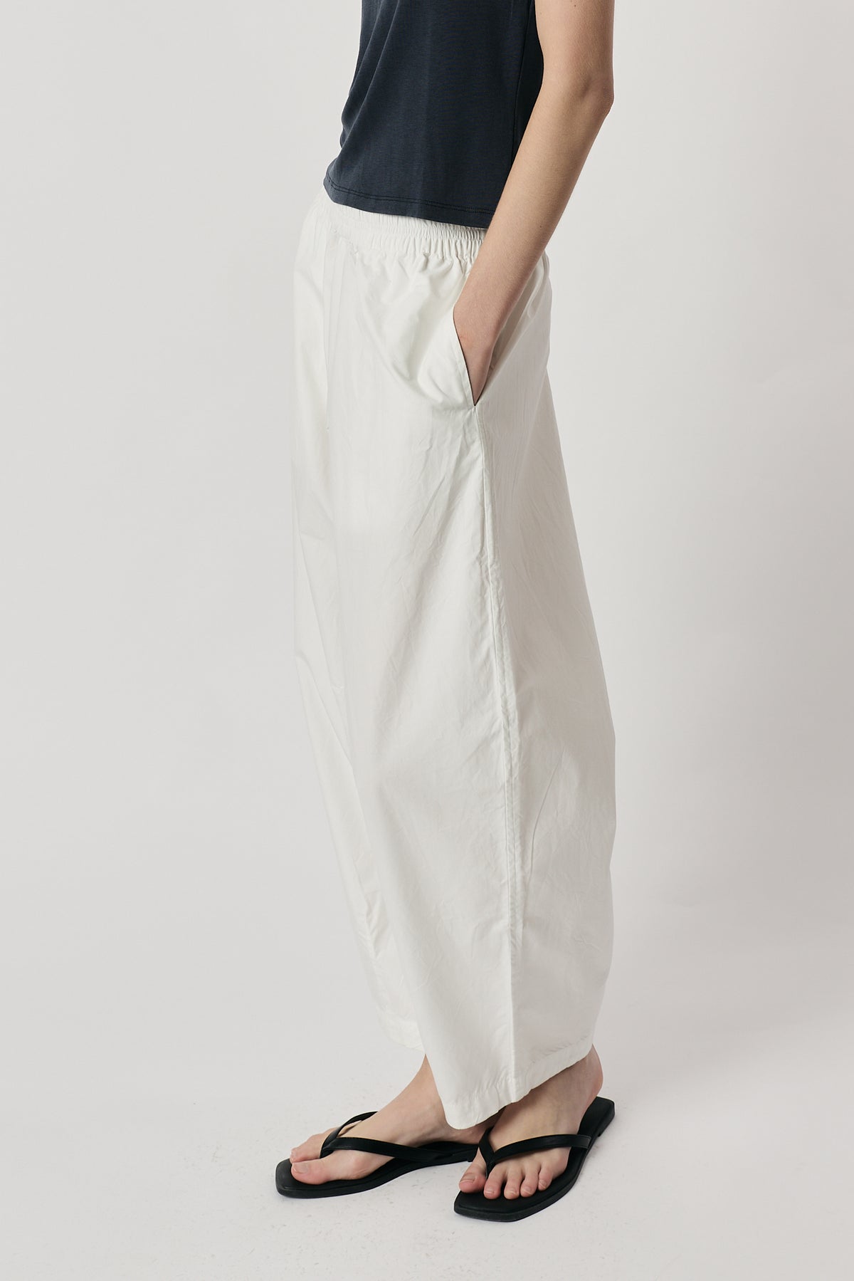 Giliann Agnes Pant White