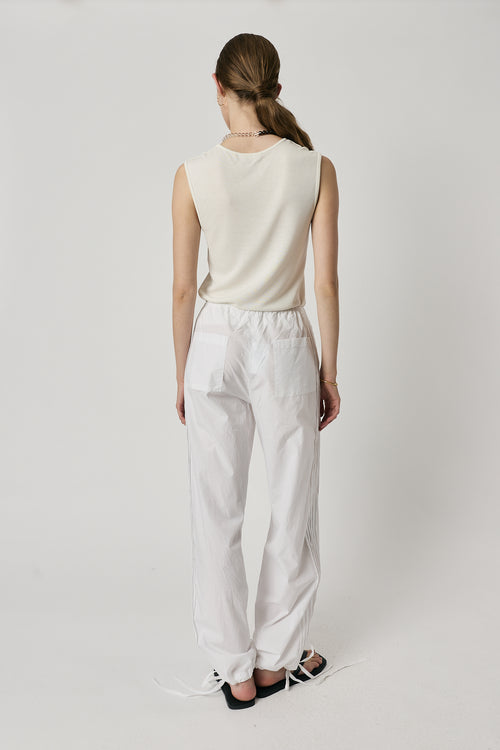 Giliann Axel Pant White