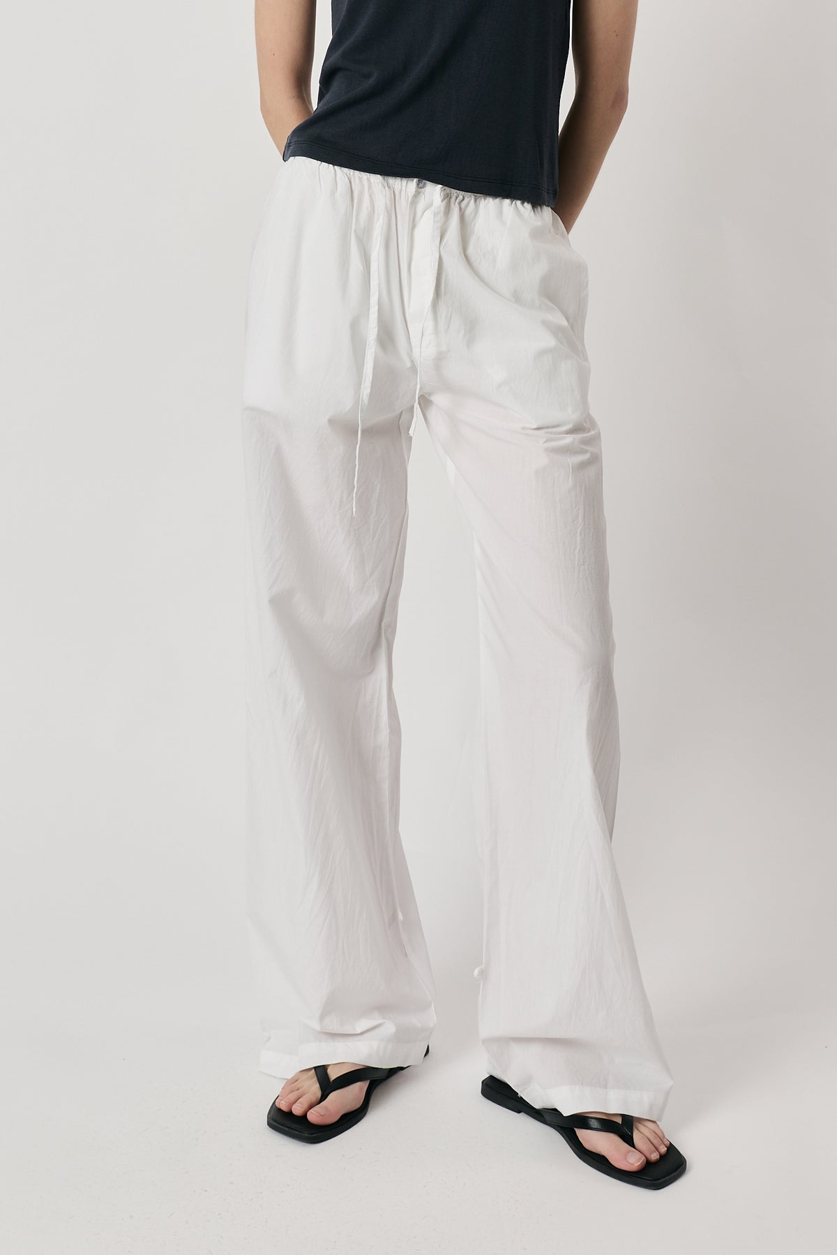 Giliann Romy Pant White