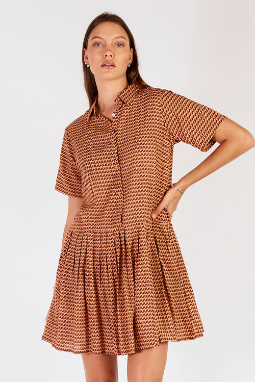 Cowgirl Surfer Torus Pleated Mini Chocolate