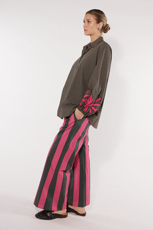 Itami Cassis Flare Pink Stripe