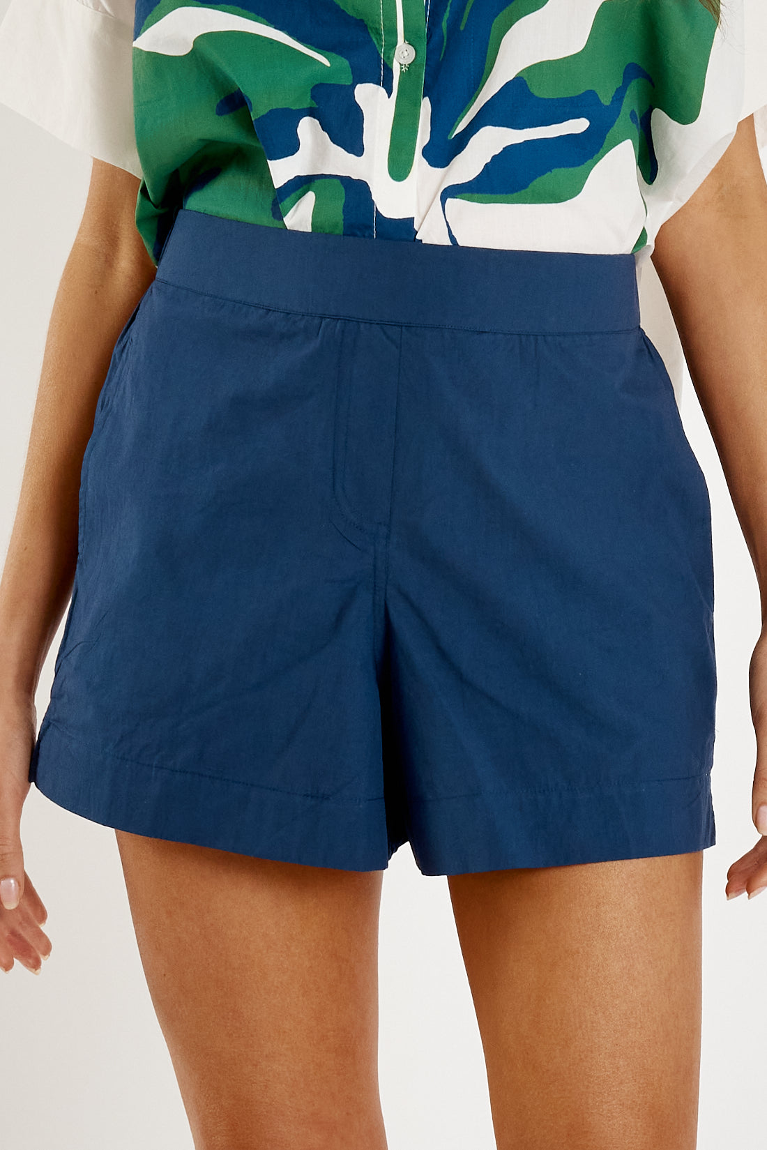 Itami Staple Short Navy