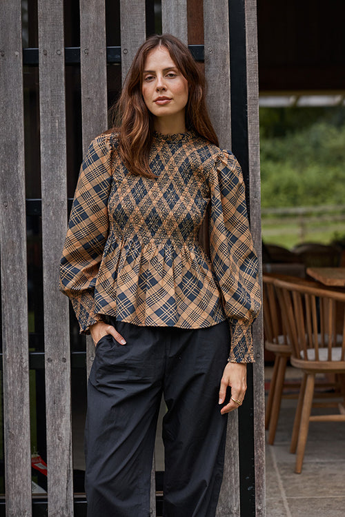 Itami Liv Top Tartan Latte