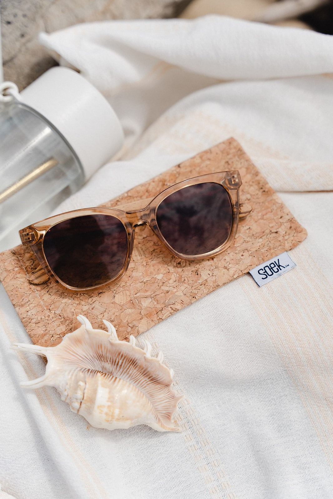 Lila Grace Champagne | Sun Readers
