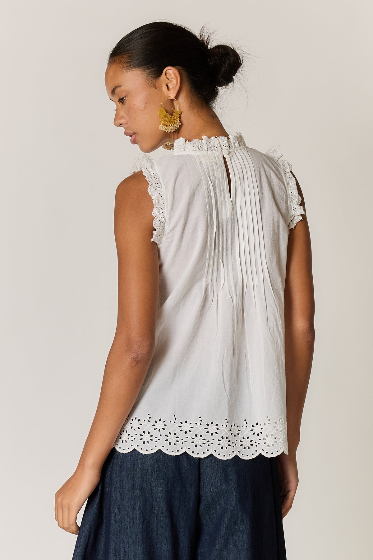 Rubyyaya Matilda Top White