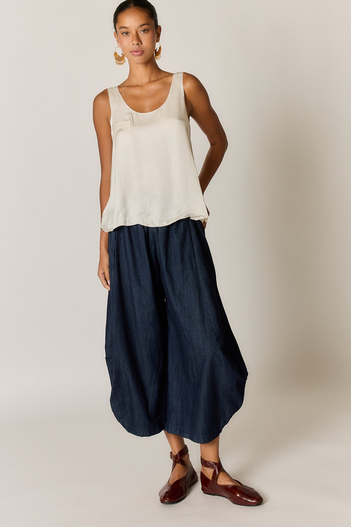 Rubyyaya Munchen Singlet Cream