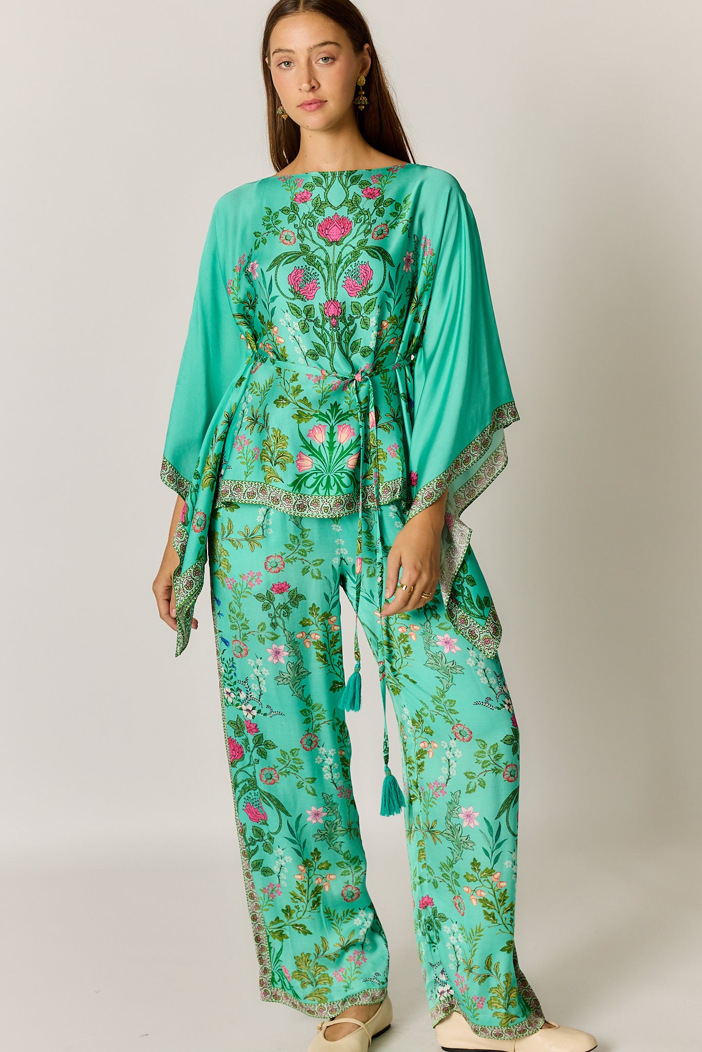 PRE SALE | Rubyyaya Tatiana Poncho Green